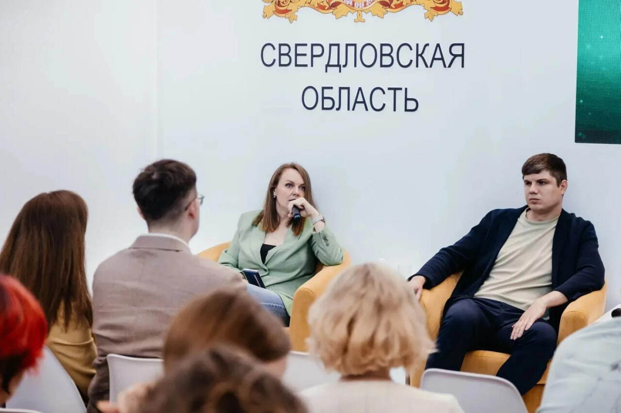На ИННОПРОМ-2026 региональный координатор «Цифровой России» в Свердловской области Александра Исхизова обсудила подготовку ИТ-кадров