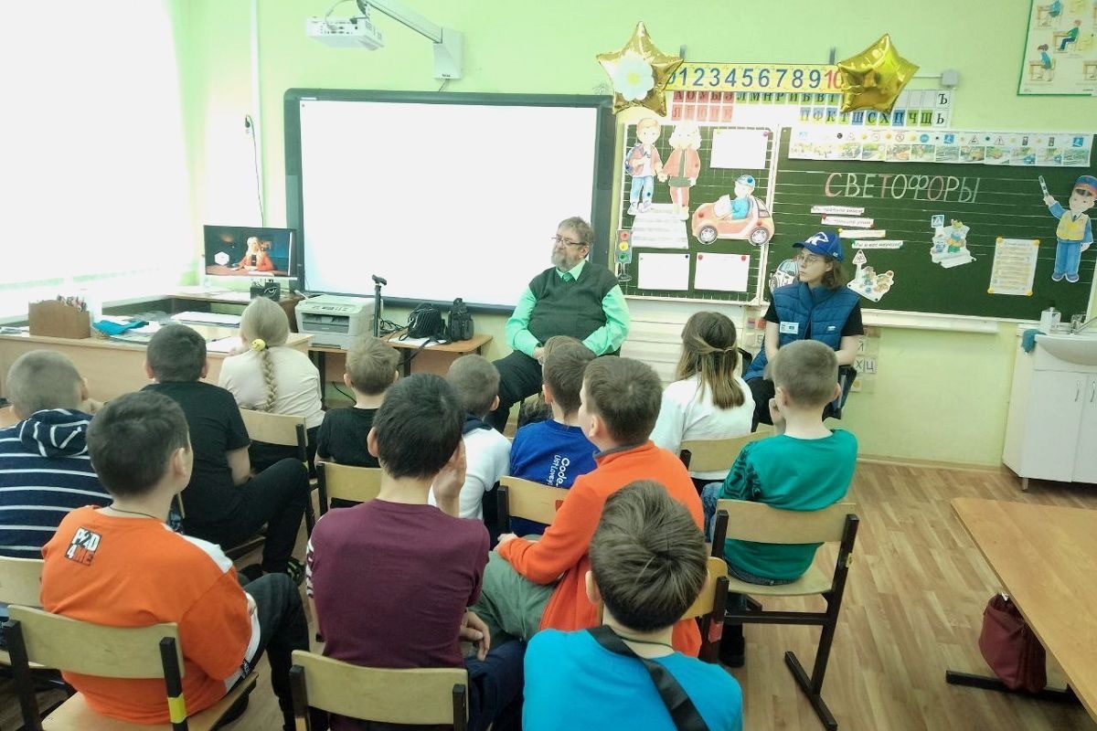 ДЛЯ ДЕТЕЙ ИЗ ШКОЛЬНОГО ЛАГЕРЯ ПРОВЕЛИ УРОК ПО КИБЕРБЕЗОПАСНОСТИ