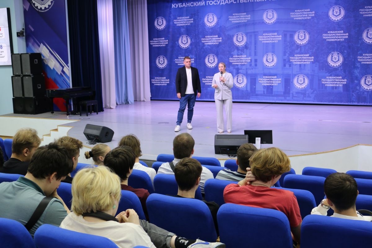 СТУДЕНТЫ-АЙТИШНИКИ КУБГТУ НАУЧАТ СТАРШЕЕ ПОКОЛЕНИЕ ЦИФРОВОЙ ГРАМОТНОСТИ