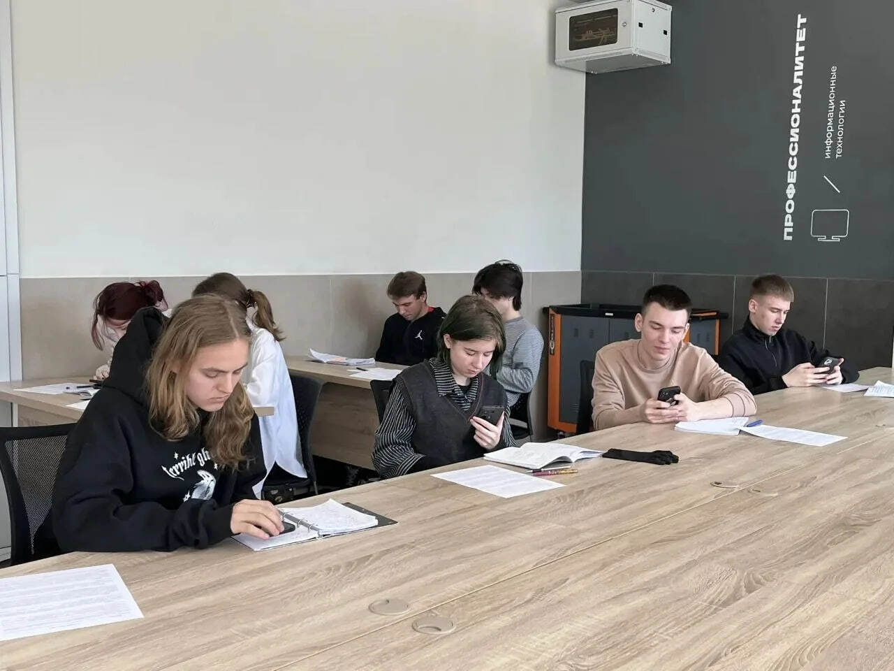 Более 300 студентов Новосибирской области поучаствовали во Всероссийской акции «Цифровой диктант»