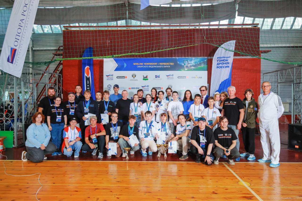 Красноярские дрон-рейсеры завоевали 16 медалей на межрегиональных соревнованиях в Иркутске