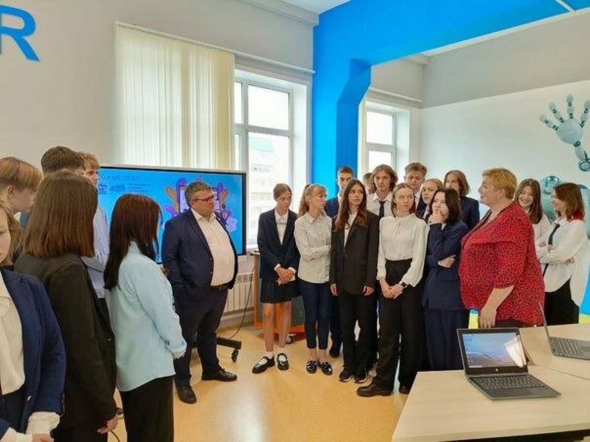 В средней школе №60 прошел урок цифровой грамотности