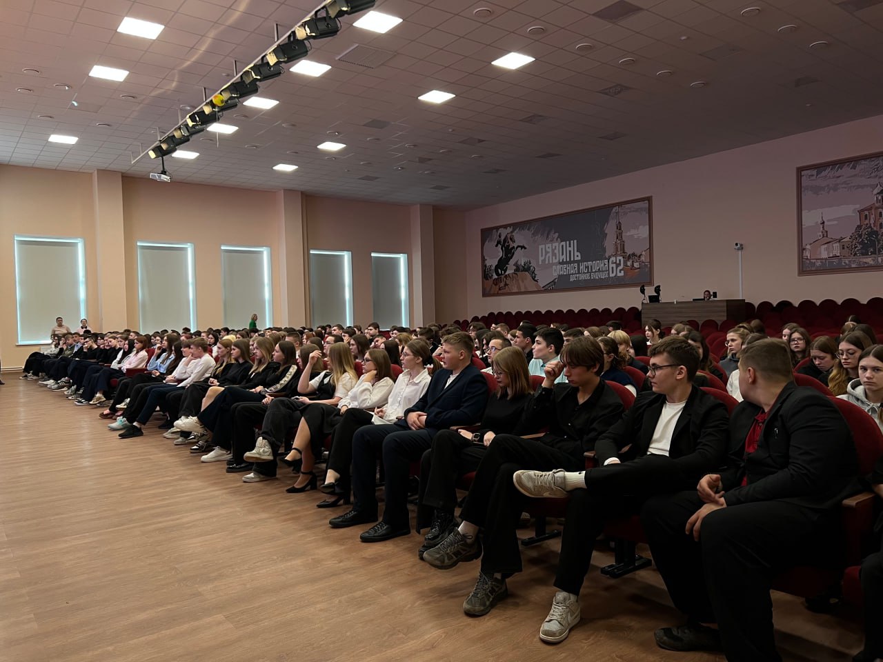 От знаний к действию: рязанские школьники познакомились с работой цифровых волонтеров