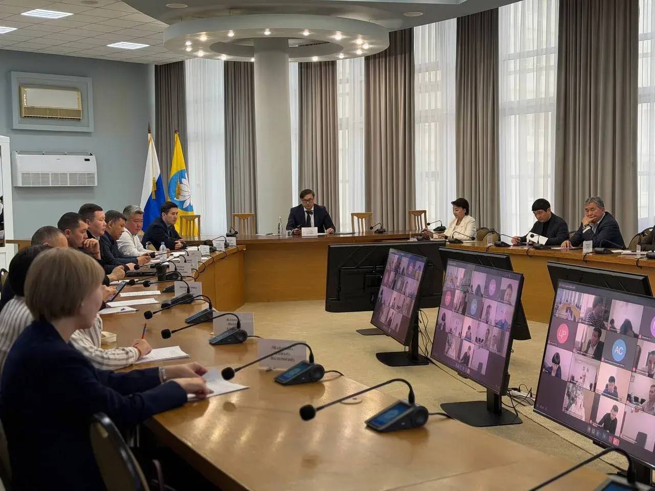 В Республике Калмыкия обсудили внедрение принципов клиентоцентричности