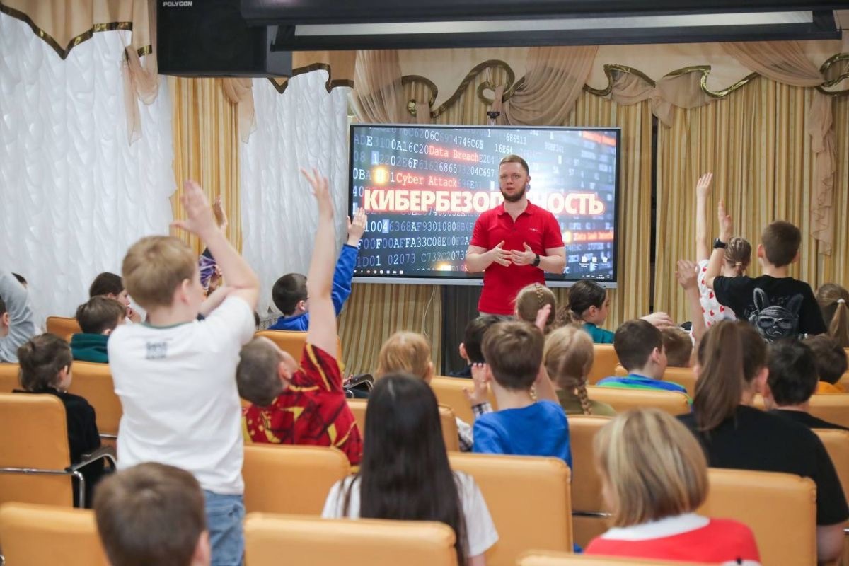 НАДЫМСКИЕ ШКОЛЬНИКИ УЗНАЛИ ОСНОВЫ БЕЗОПАСНОГО ПОВЕДЕНИЯ В ИНТЕРНЕТЕ