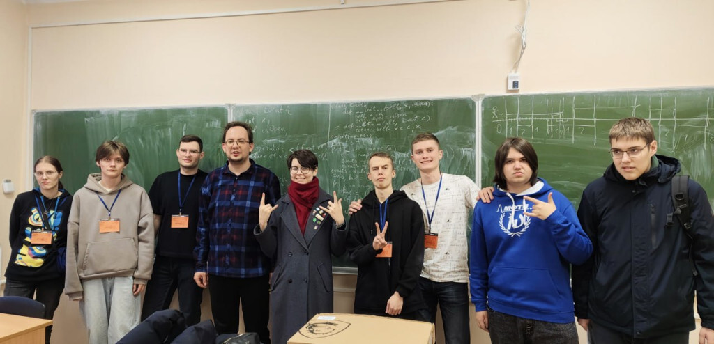 Студенты Института «Высшей ИТ-школы» КГУ успешно преодолели рубеж олимпиадного программирования